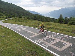 VELOTRAVEL RADREISE ALPENUEBERQUERUNG RENNRAD