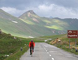 VELOTRAVEL RADREISE ALPENUEBERQUERUNG RENNRAD